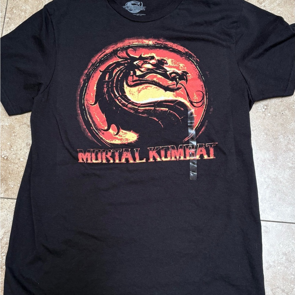 New with tags men’s medium Mortal Kombat Black T-Shirt